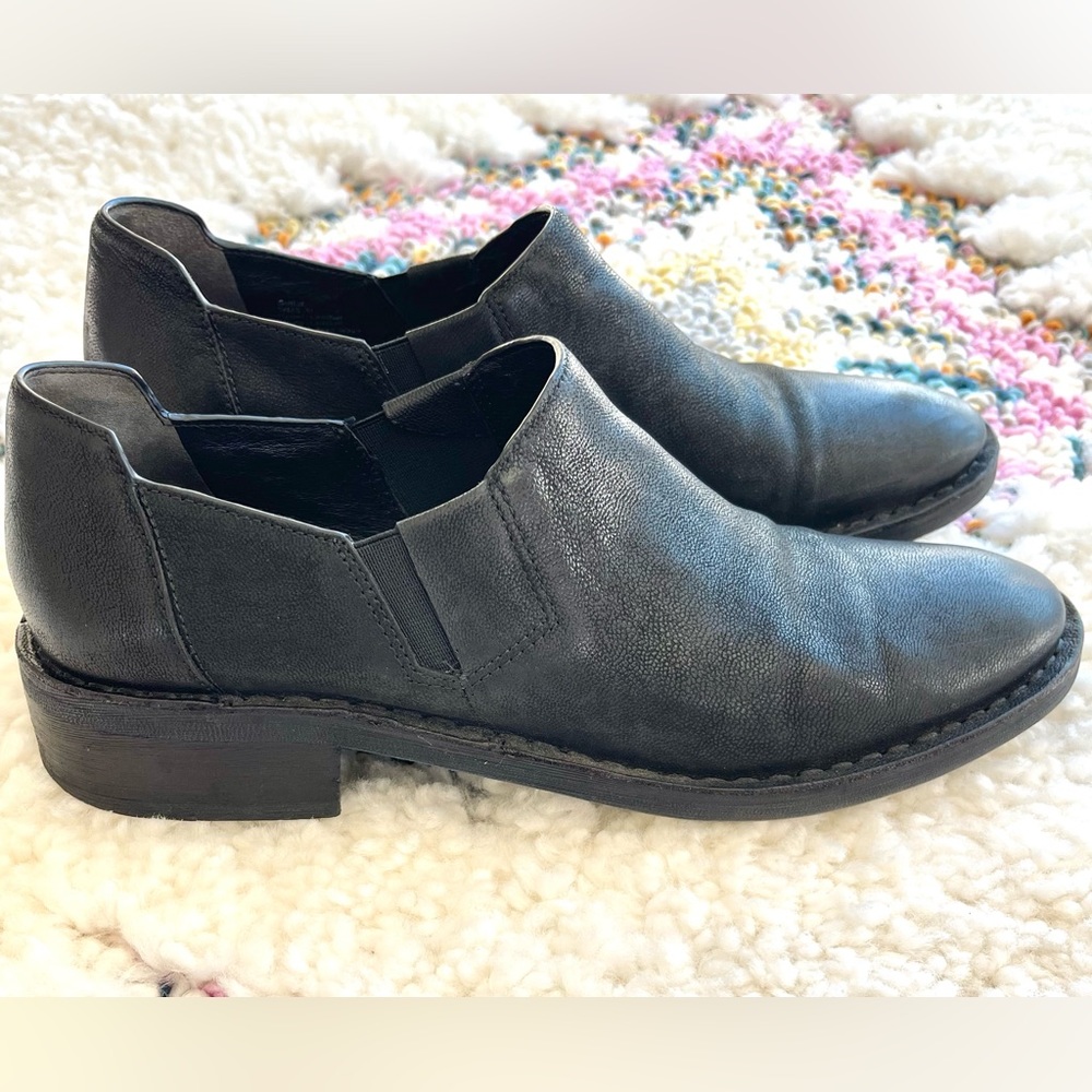 Kenneth Cole • Sutton Leather Low Boots